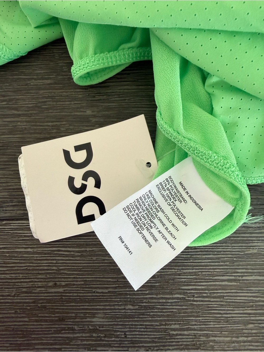 DICK'S Sporting Goods Women's High Rise Stride Shorts 2.0- Hyper Lime - Picture 7 of 7